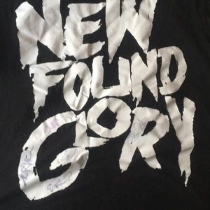 New Found Glory “Pop Punks Not Dead” SIGNED shirt